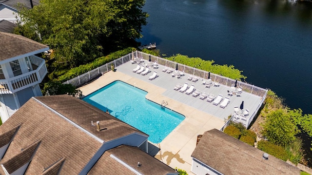 6872 Sandharbor Ct, Hamilton Twp, OH 45039 - drone / aerial view of a nearby body of water and a pool area