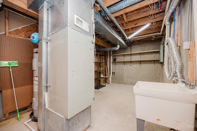4634 Courtwood Cir, Union Twp, OH 45103 - unfinished below grade area with a sink and heating unit