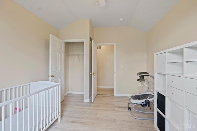 2489 Swings Corner Pt Isabel Rd, Tate Twp, OH 45106 - bedroom with vaulted ceiling, light wood-style floors, baseboards, and ceiling fan