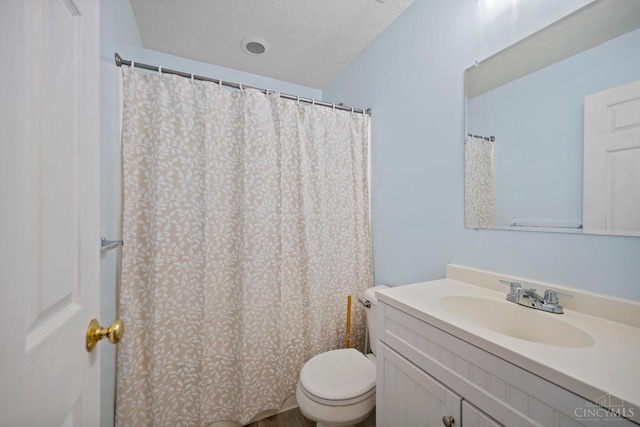 2489 Swings Corner Pt Isabel Rd, Tate Twp, OH 45106 - full bathroom featuring toilet, a textured ceiling, and vanity