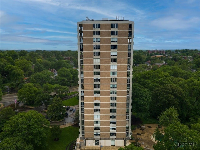 2324 Madison Rd Unit 506, Cincinnati, OH 45208 - view of apartment building / complex