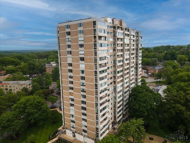2324 Madison Rd Unit 506, Cincinnati, OH 45208 - view of apartment building / complex