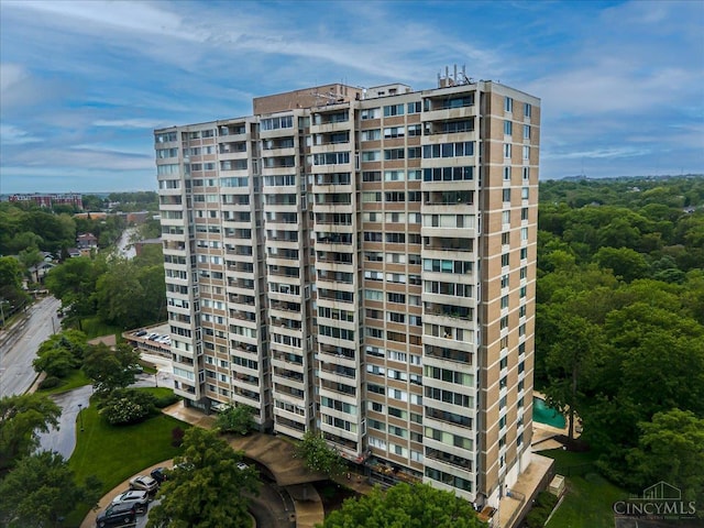2324 Madison Rd Unit 506, Cincinnati, OH 45208 - view of apartment building / complex