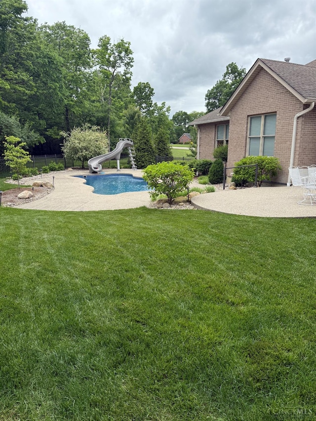 655 Devanshae Ct, Hamilton, OH 45013 - view of yard with a patio area