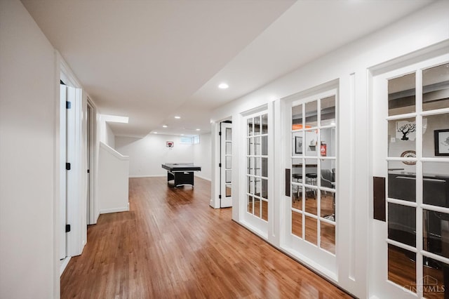 1171 Craig Ct, Hamilton Twp, OH 45039 - hall featuring wood finished floors, recessed lighting, and baseboards