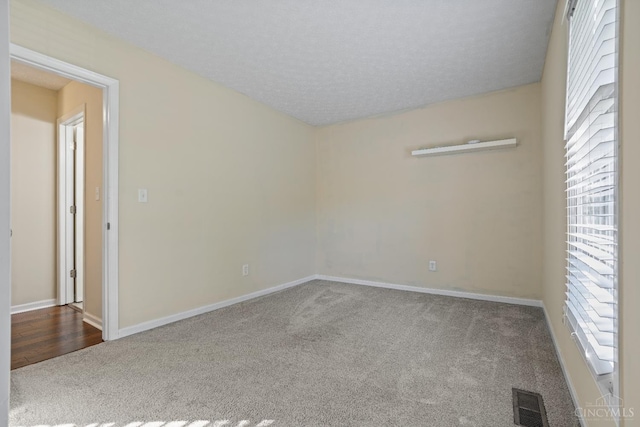 2020 Woodcreek Dr, Fairfield, OH 45014 - carpeted spare room featuring baseboards