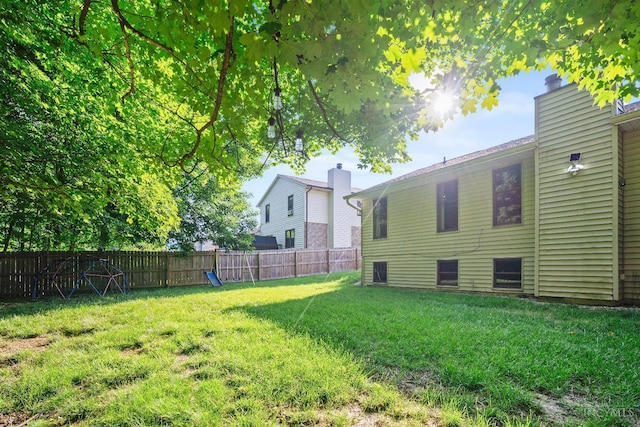 2020 Woodcreek Dr, Fairfield, OH 45014 - view of yard