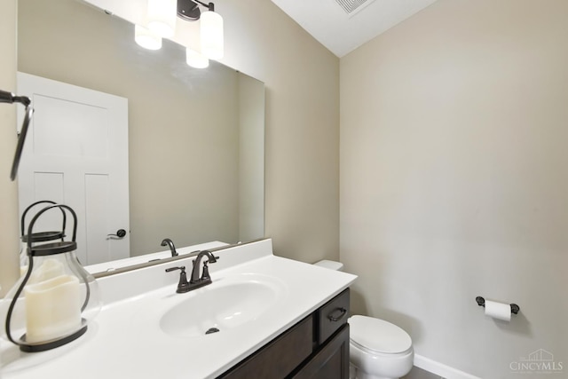 1387 Lake Run Dr, Turtle Creek Twp, OH 45036 - half bath featuring toilet and vanity