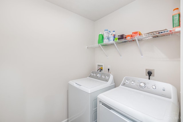 6482 Tralee Ln, Goshen Twp, OH 45122 - laundry room featuring washing machine and dryer