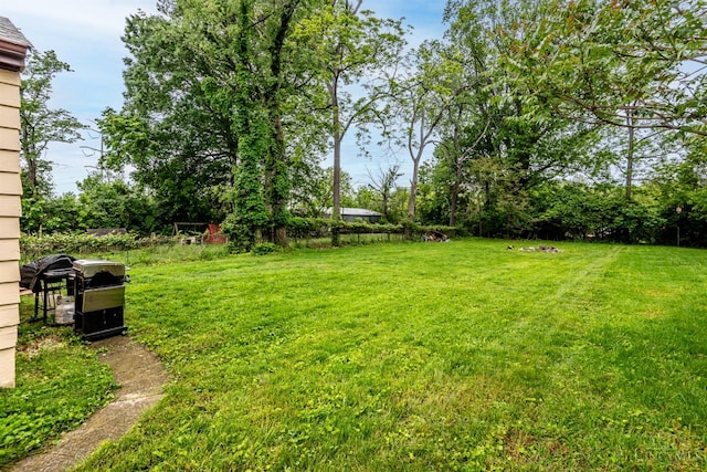 5411 Lester Rd, Cincinnati, OH 45213 - view of green lawn