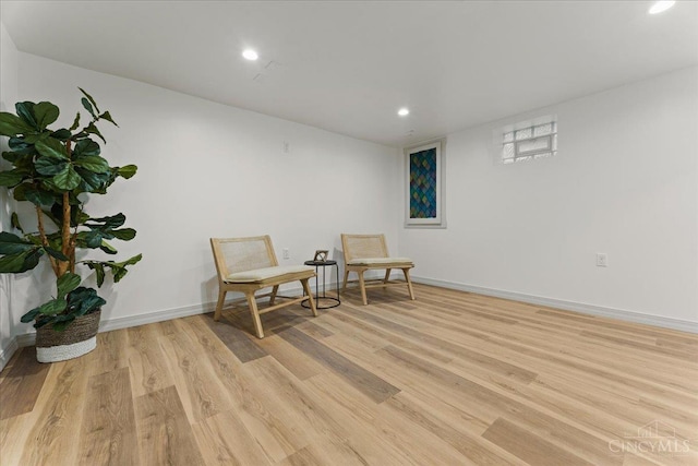 3970 Abington Ave, Cincinnati, OH 45229 - sitting room with light wood-type flooring and recessed lighting