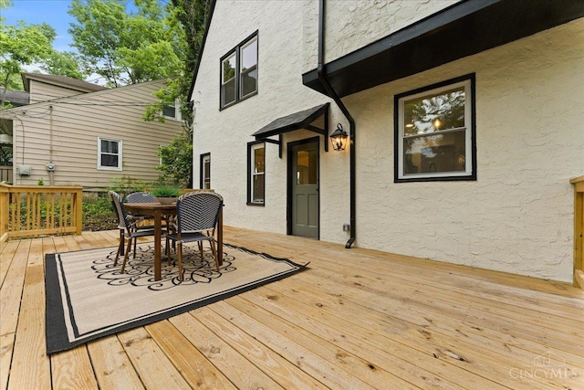 3970 Abington Ave, Cincinnati, OH 45229 - wooden deck with outdoor dining space