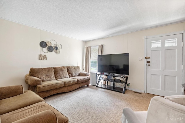 849 E Columbus St, Wilmington, OH 45177 - living area featuring carpet floors