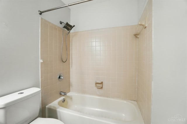 3914 Brookville Dr, Batavia Twp, OH 45102 - full bath featuring toilet and shower / bathtub combination