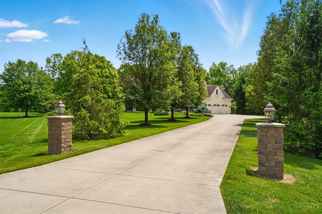 7757 Misty Meadows Ct, Harlan Twp, OH 45152 - view of front of property featuring a front lawn and driveway