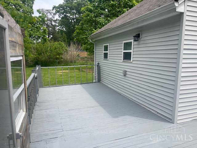 4 Cottage Ct, Anderson Twp, OH 45230 - wooden terrace with a yard