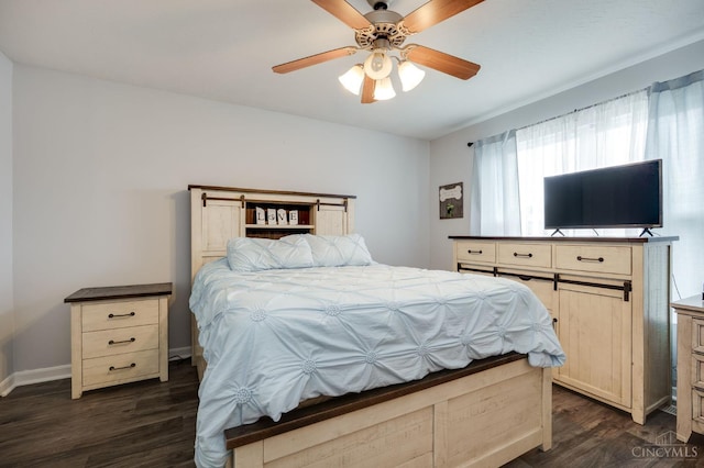 1240 Carriage Hill Ln, Hamilton, OH 45013 - bedroom featuring dark wood finished floors, baseboards, and a ceiling fan