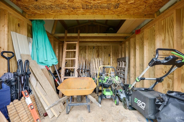 1240 Carriage Hill Ln, Hamilton, OH 45013 - view of storage room