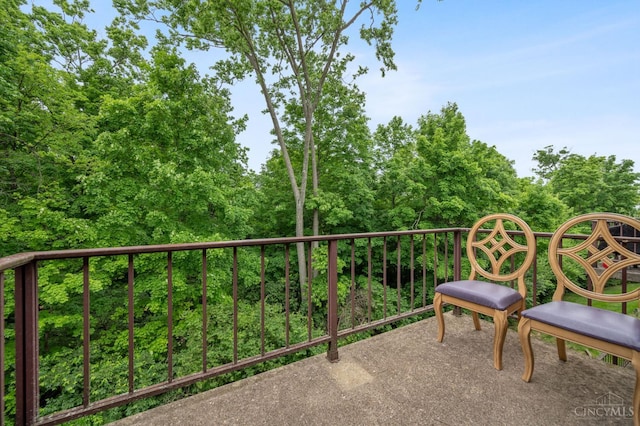 6604 Hearne Rd Unit 58, Green Twp, OH 45248 - view of balcony