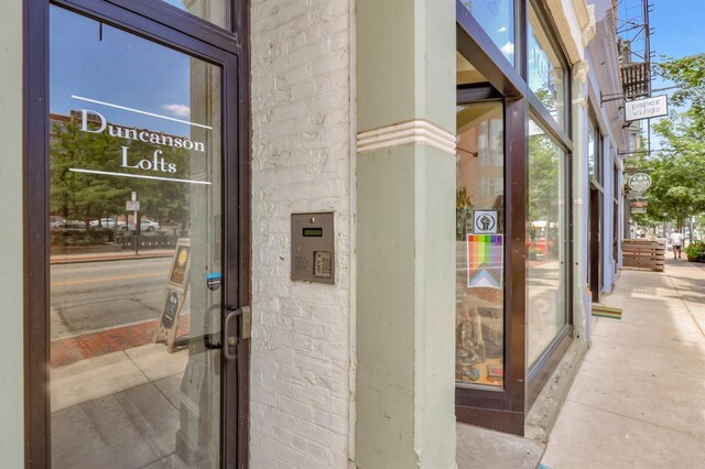 1207 Vine St Unit I, Cincinnati, OH 45202 - photo 2