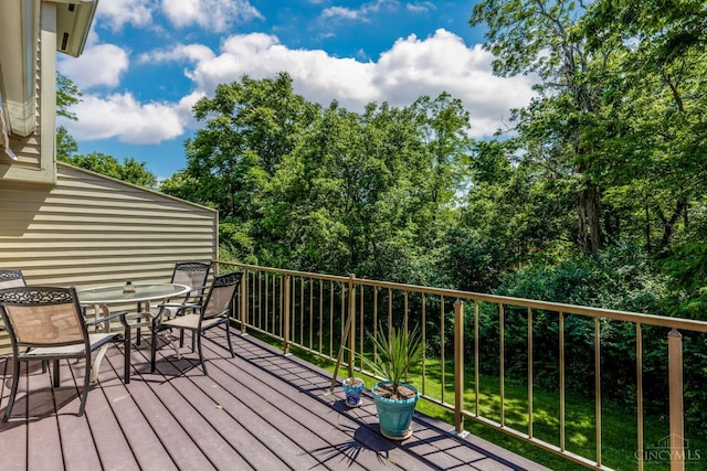 1627 Braintree Dr, Anderson Twp, OH 45255 - wooden terrace with outdoor dining area