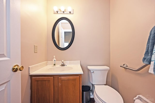 557 Hamblin Dr, Union Twp, OH 45255 - half bath featuring toilet and vanity