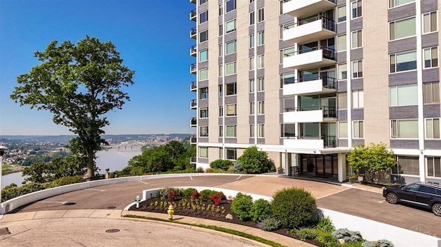 2401 Ingleside Ave Unit 10D, Cincinnati, OH 45206 - view of apartment building / complex