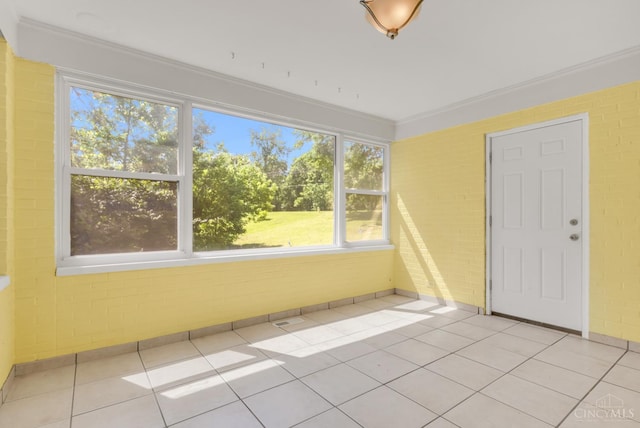 5386 Day Rd, Colerain Twp, OH 45251 - unfurnished sunroom with healthy amount of natural light