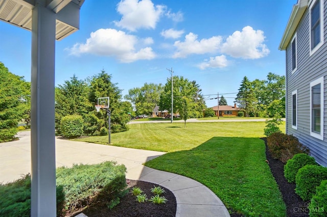 5757 W Fork Rd, Green Twp, OH 45247 - view of green lawn