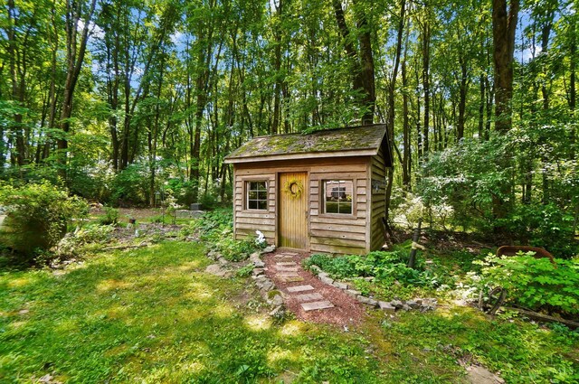 2193 Phillips Rd, Union Twp, OH 45036 - view of shed featuring a view of trees