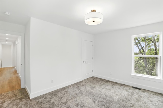 2356 Concord St, Cincinnati, OH 45206 - unfurnished room with carpet flooring and a smoke detector