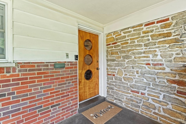 6530 Cliff Ridge Ln, Columbia Twp, OH 45213 - view of property entrance