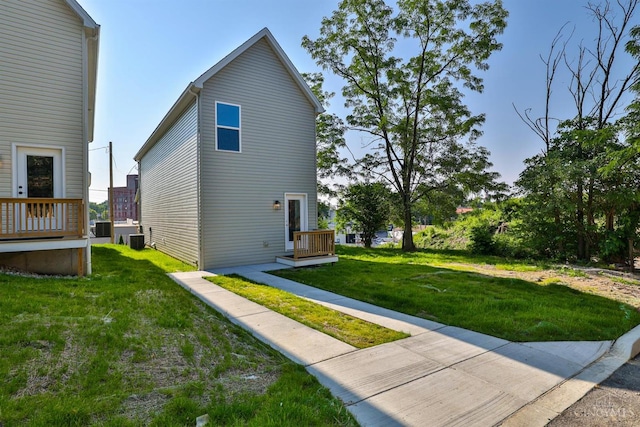 2351 Concord St, Cincinnati, OH 45206 - back of property with a lawn
