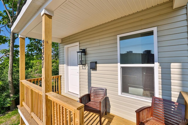 2351 Concord St, Cincinnati, OH 45206 - view of wooden deck