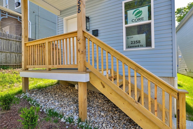 2358 Concord St, Cincinnati, OH 45206 - view of wooden deck