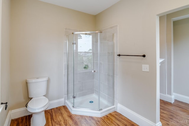 2002 Clarion Ave, Cincinnati, OH 45207 - full bath with a shower stall and wood finished floors
