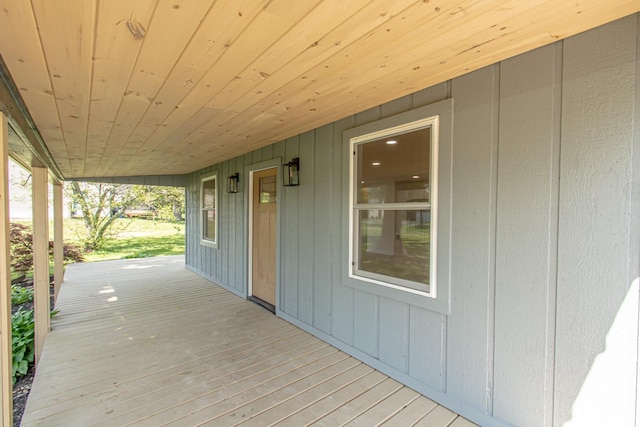 106 Fiord Dr, Lakengren, OH 45320 - view of wooden deck