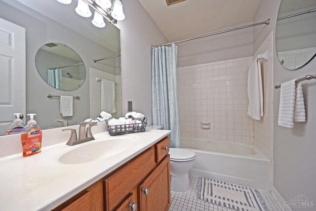 5 Spotswood Cmn, Union Twp, OH 45103 - bathroom featuring tile patterned floors, toilet, shower / bath combination with curtain, and vanity