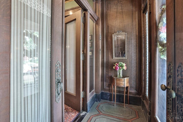 2334 Upland Pl, Cincinnati, OH 45206 - view of entrance foyer