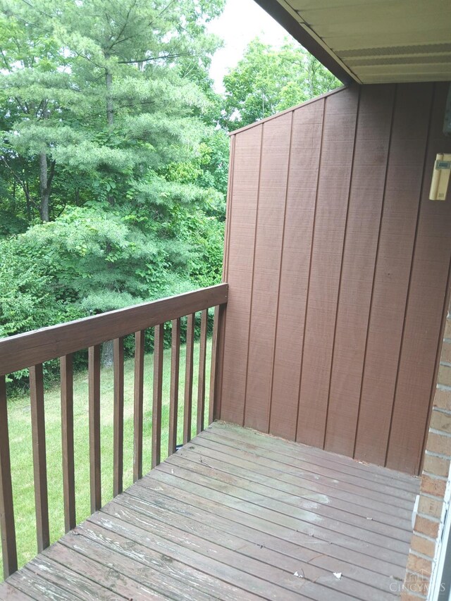 5292 Eaglesnest Dr Unit 41, Green Twp, OH 45248 - view of wooden deck