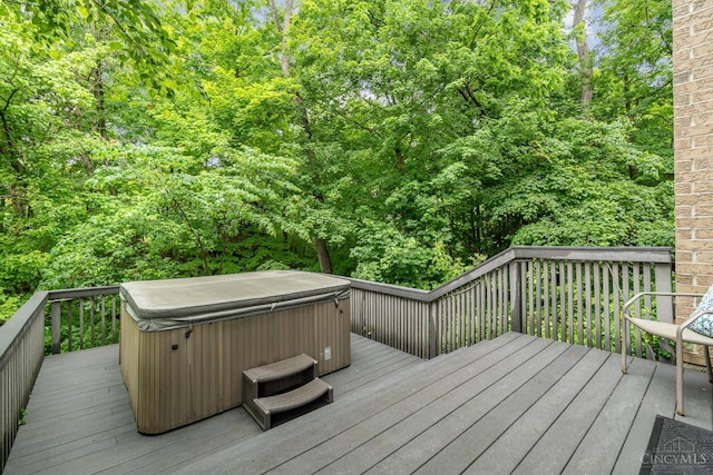 3190 Fox Run Dr, Ross Twp, OH 45013 - wooden deck featuring a hot tub