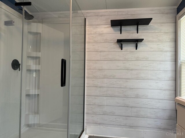 46 Frazier Rd, Jefferson Twp, OH 45148 - full bathroom featuring a shower stall