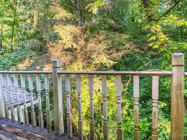1588 Moon Valley Ln, Anderson Twp, OH 45230 - view of balcony