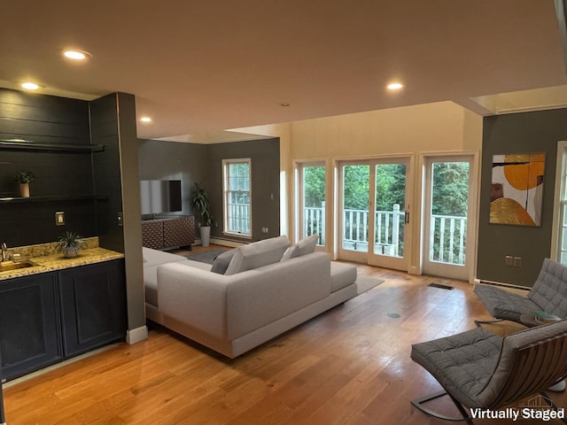 1588 Moon Valley Ln, Anderson Twp, OH 45230 - living area featuring light wood-style flooring and recessed lighting