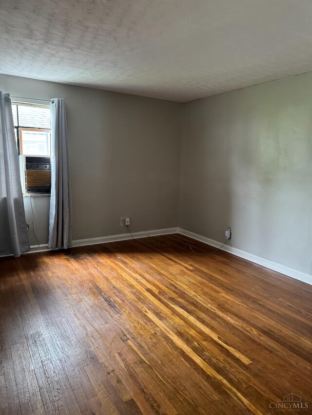 8335 Jackies Dr, Colerain Twp, OH 45239 - photo 2