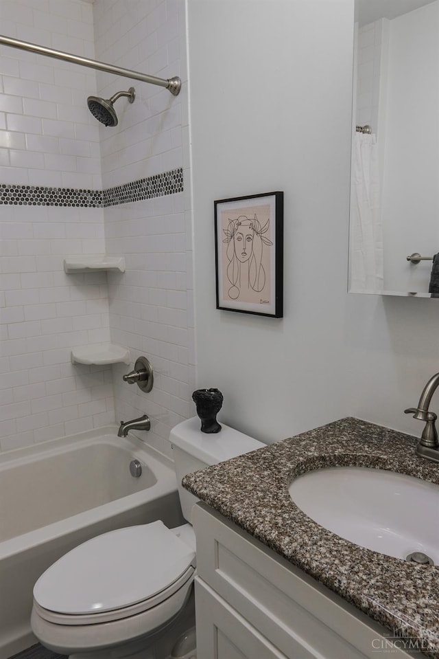 306 Mulberry St Unit 2, Cincinnati, OH 45202 - bathroom with vanity and bathtub / shower combination