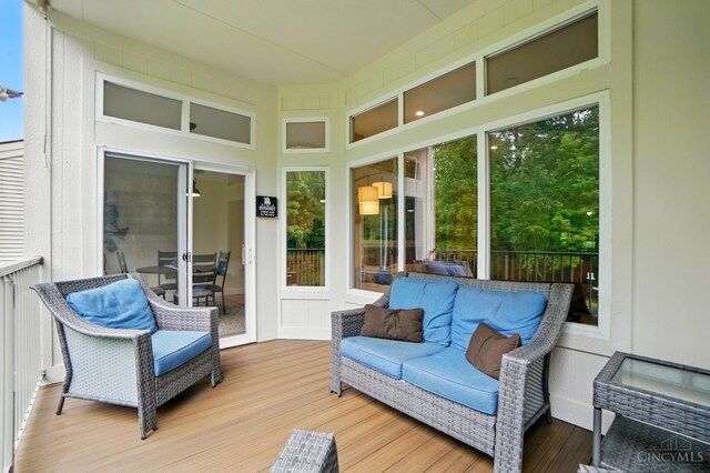 3492 Ballymore Ct, Pierce Twp, OH 45245 - view of sunroom / solarium