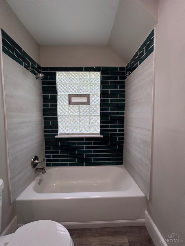 3501 Mcfarlan Rd, Cincinnati, OH 45211 - photo 11