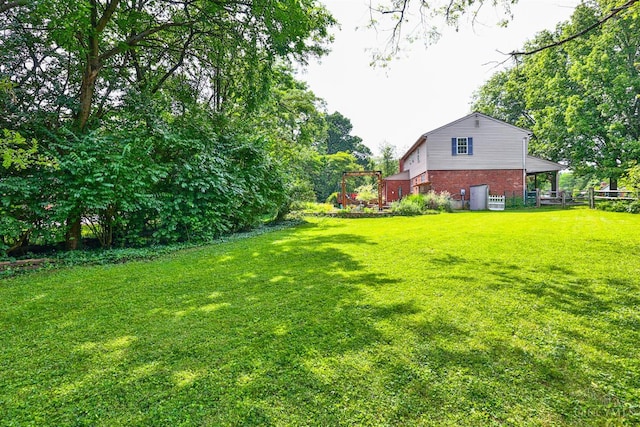 10730 Adventure Ln, Montgomery, OH 45242 - view of grassy yard