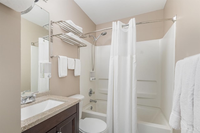 2110 Fulton Ave Unit D1, Cincinnati, OH 45206 - full bathroom featuring shower / bath combination with curtain and vanity